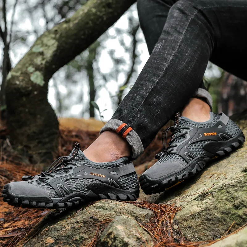 

2019 New Style Hiking Shoes Unisex Sneakers Mesh Breathable Shoes For Couples Air Swimming Men Sport Outdoor Mountaineer Shoes