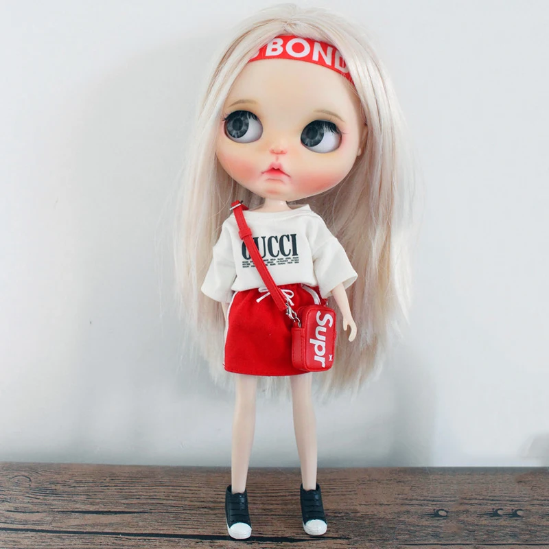 

1/6 Doll Clothing T-shirt/ Short Skirt for Blyth Shirt for Licca, Azone, Pullip , Obitsu24 Doll Clothes Outfits Accessories