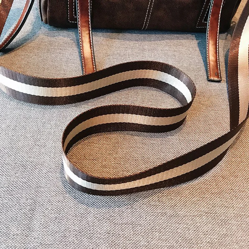  (11)