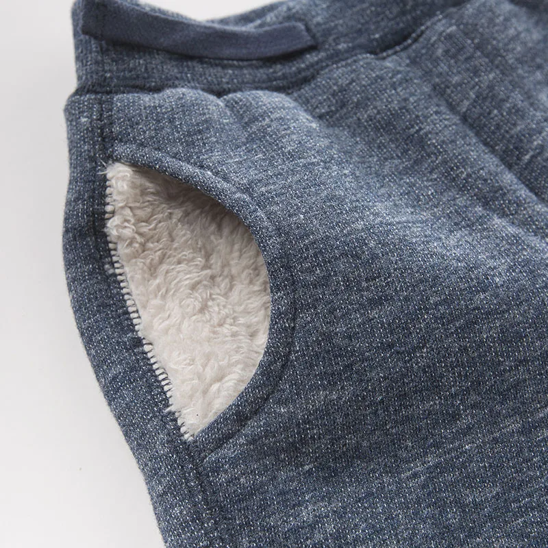 DB6532_0043_6Y3A7397