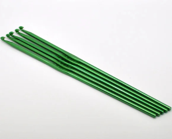 

Aluminum Crochet Hooks Needles Random Color 15cm x 3.5mm, 5 PCs