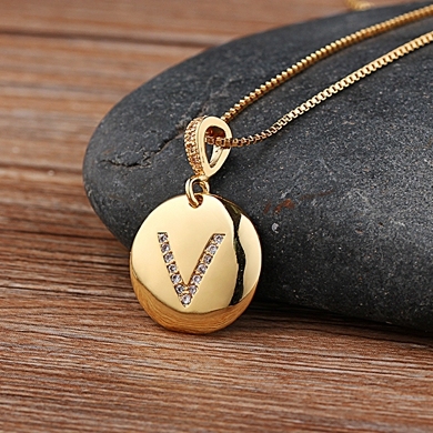 Hot Sale Top Quality Women Girls Initial Letter Necklace Gold Color 26 Letters Charm Necklaces Pendants Copper Jewelry Gift