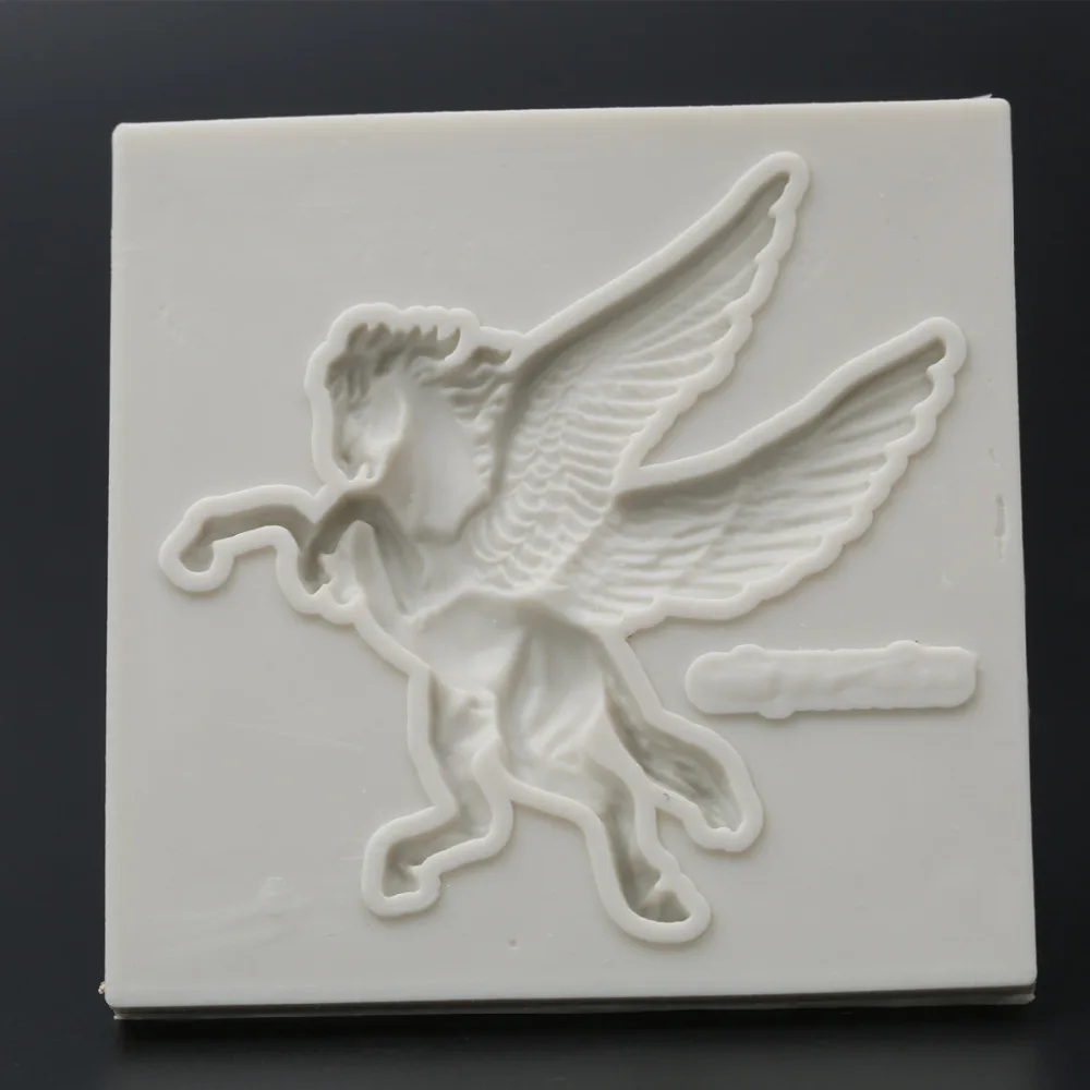 

Luyou Luyou DIY Silicone Fondant Mold Horse Cake decorating tools Chocolate Baking Moulds Pegasus soap Cake Mold FM1320