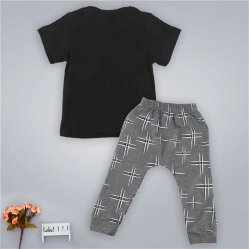 Комплект для малышей, модная футболка с короткими рукавами для маленьких мальчиков с принтом «Momos»+ штаны, наряды, комплекты на лето, повседневная одежда для детей 0-24 месяцев