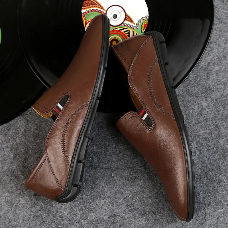 Genuínos Black Marrom Luz Em Mocassim Sapatas Sapatos Preto Vaca Flats brown Couro Casuais Mocassins Mens Red Condução Deslizamento Vermelho De Clássico Dos Homens Casual Barco wine XXrfUq