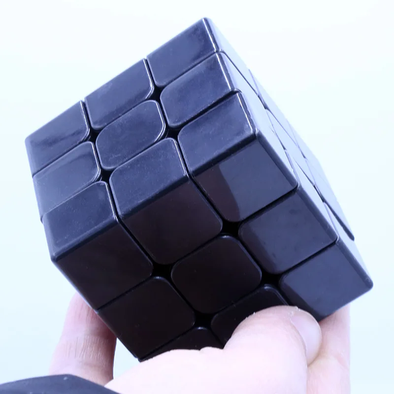 10302454935_953386303