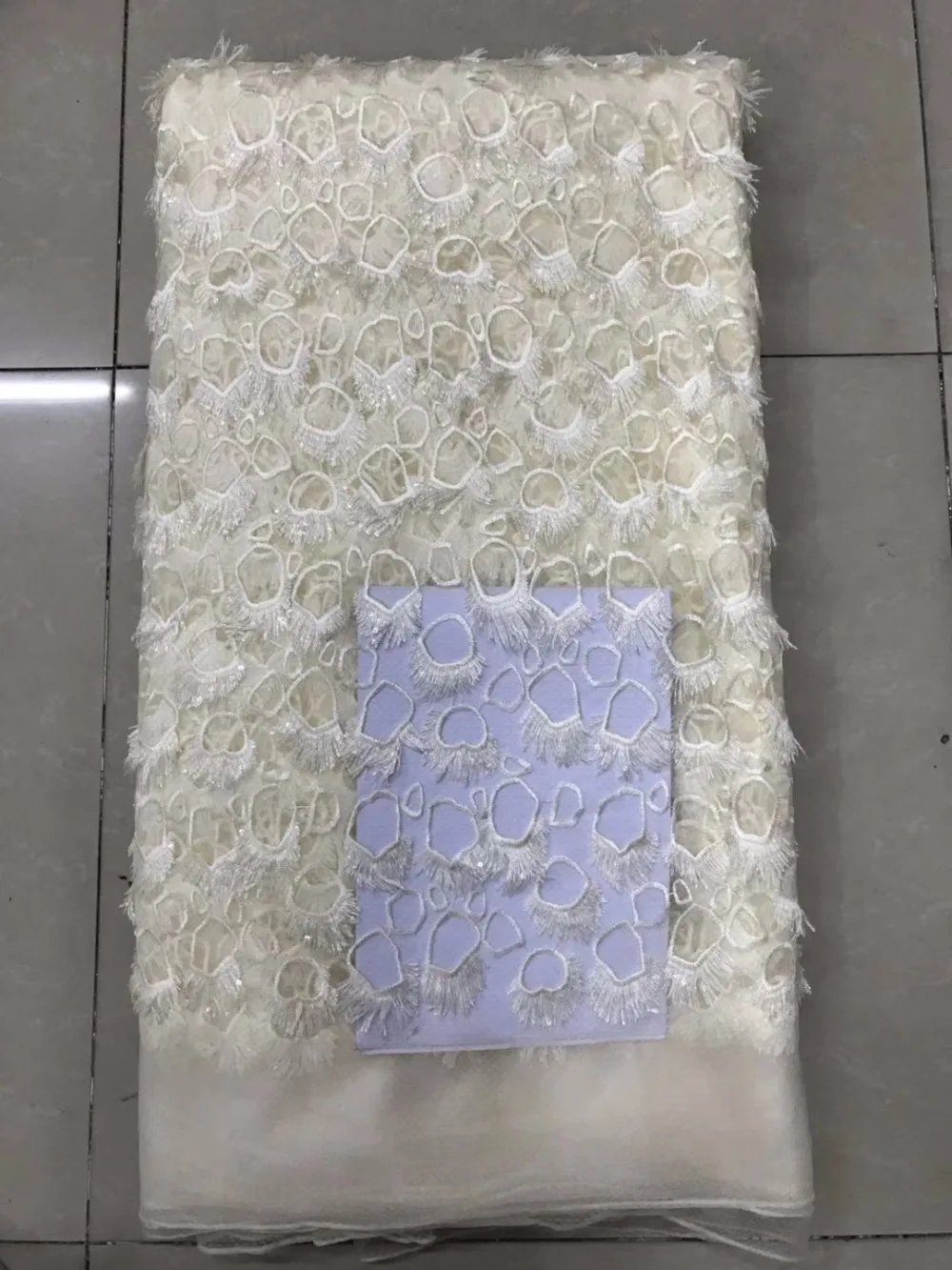 

Latest African Laces 2018 flower Lace Fabric Nigerian French Lace Fabrics High Quality French Tulle Lace Fabric