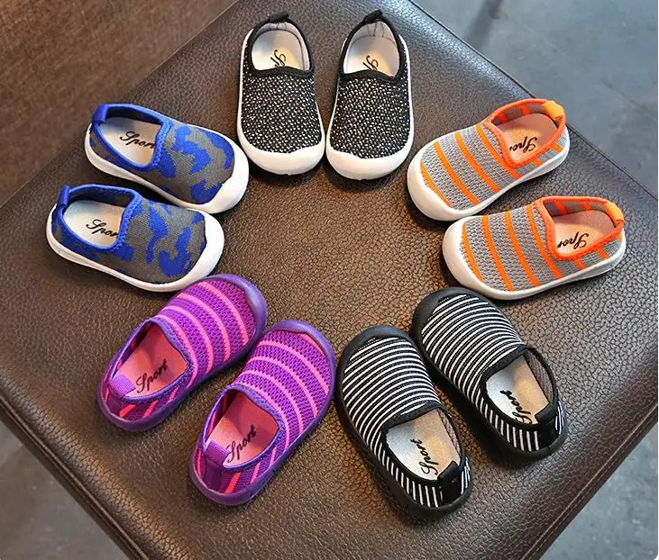 

Children's flat shoes.Casual shoes. TX300