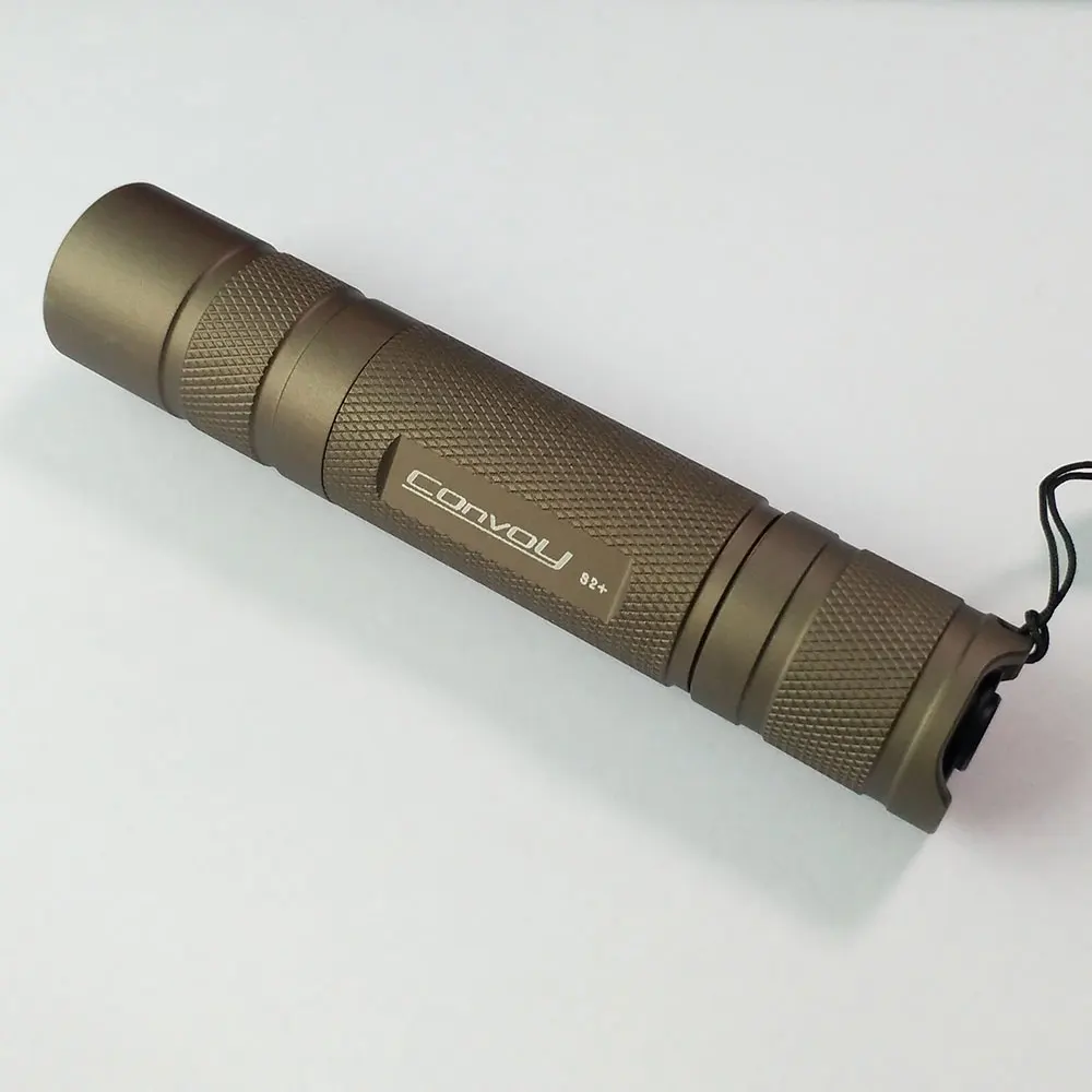 

desert tan S2+ xpl hi V2-1A 7135*6 3/5 modes 2groups, with little scratch on the surface
