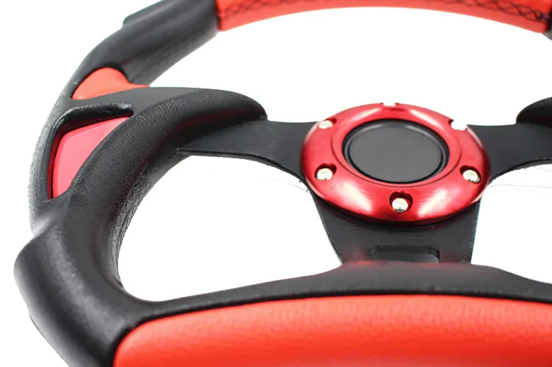 Universal-13-inch-MOMO-Steering-Wheel-Racing-Red-and-Black-PVC-Leather-Sport-Steering-Wheel-Diameter (1)
