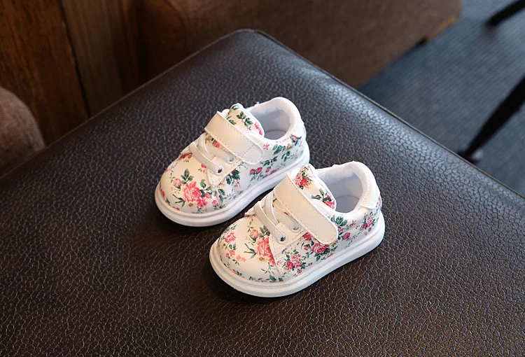 Sapatos de Bebê Sapatos de Menina de Flor do Bebê Menina Macio Sapatos Casuais Recém-nascido 0-3y 5 Cheap Primeiros caminhantes
