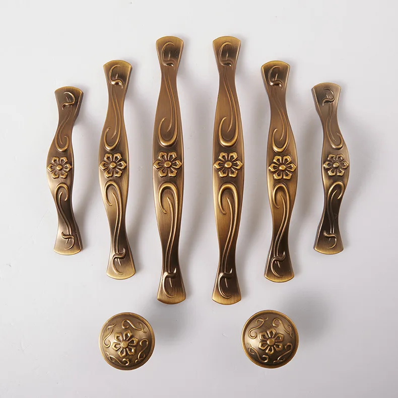 

The European style of coffee bronzes the European style of the European style of a single hole round handle furniture cabinet dr
