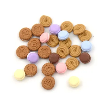 

1:12 Scale Cute Mini Pretend Play Macaron with Glass Dish Dollhouse Miniture Food Kitchen Decoration Accessories Toy