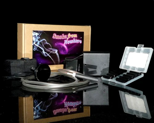 

2014 Smoke From Nowhere (With 10 smokes) - Magic Trick, Stage,Close Up magic props, Accessories,Comedy,Coin,card
