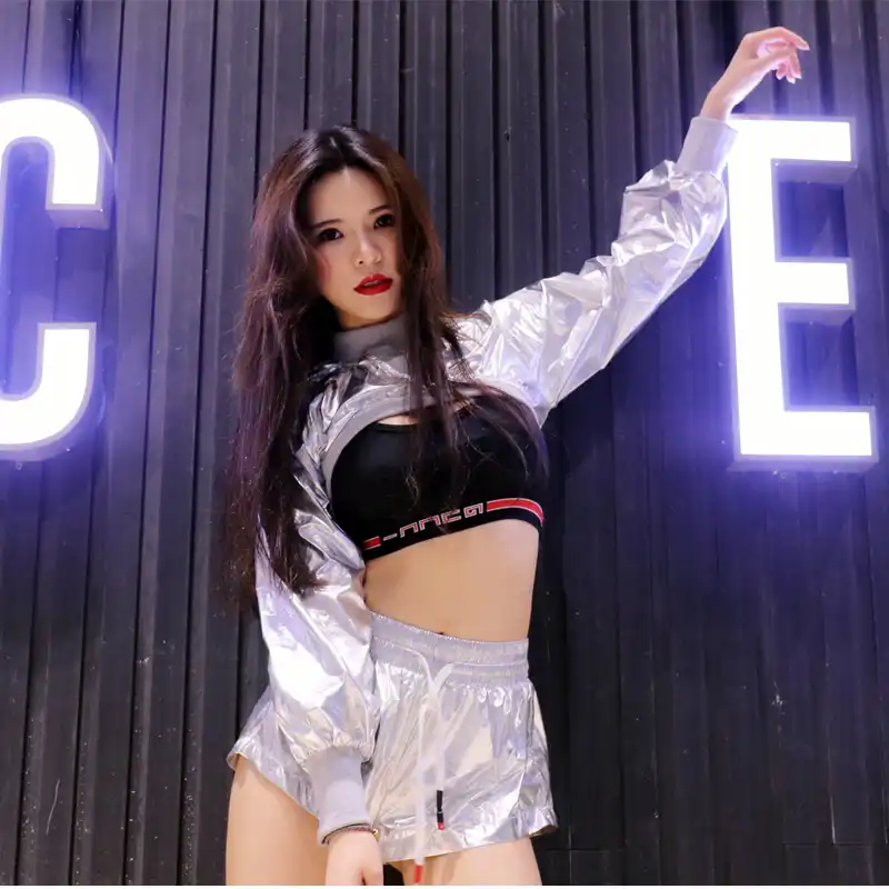 3 ピース セットシルバーセクシーなヒップホップ女性 Ds ジャズダンサーグループのビヨンセの衣装ダンスの摩耗のステージナイトクラブのダンス服 Aliexpress