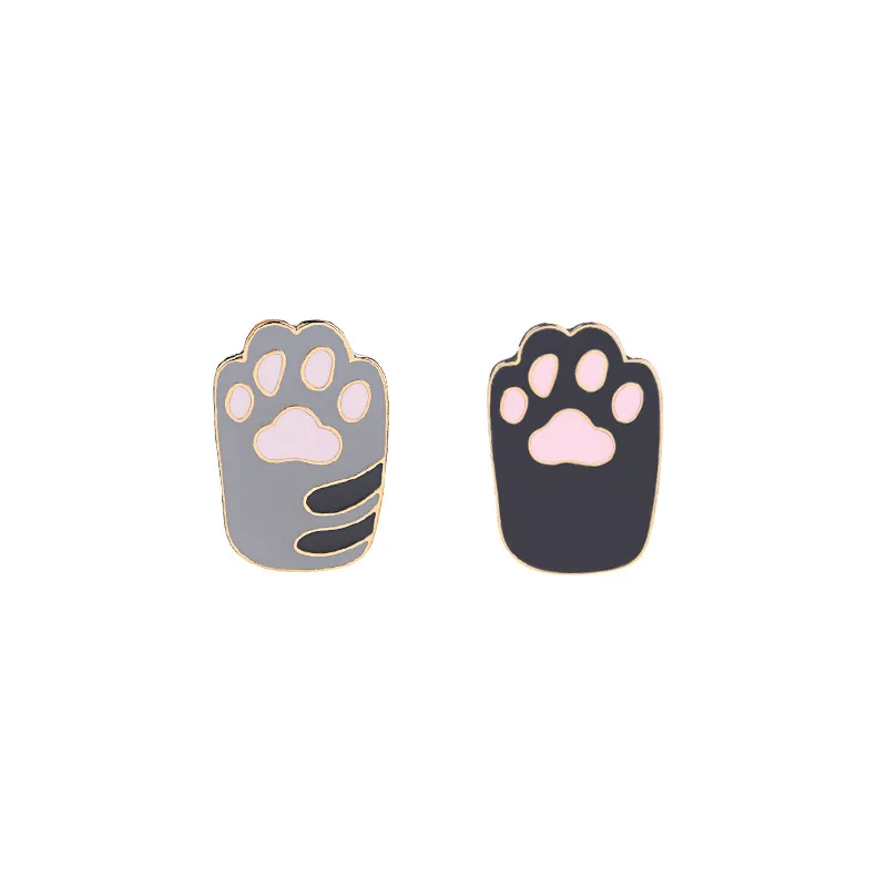 

High Quality Cartoon Cute Cat Claw Alloy Dropping Oil Brooch Garment Decoration Badge Good Friend Gift Brooch Wholesale