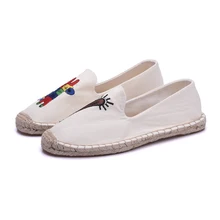 Эспадрильи; женская обувь на плоской подошве; сезон весна-лето; женские лоферы с вышивкой; парусиновая женская обувь на плоской подошве; эспадрильи без застежки