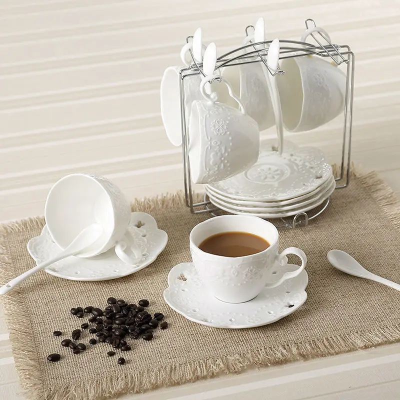 Современный стиль костяного фарфора чай/кофейная чашка и полый блюдце(6 комплектов) с гравировкой кружевным узором