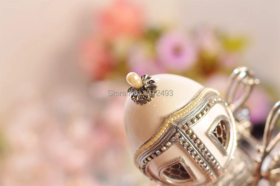 high quality metal faberge egg shape music box (18).jpg