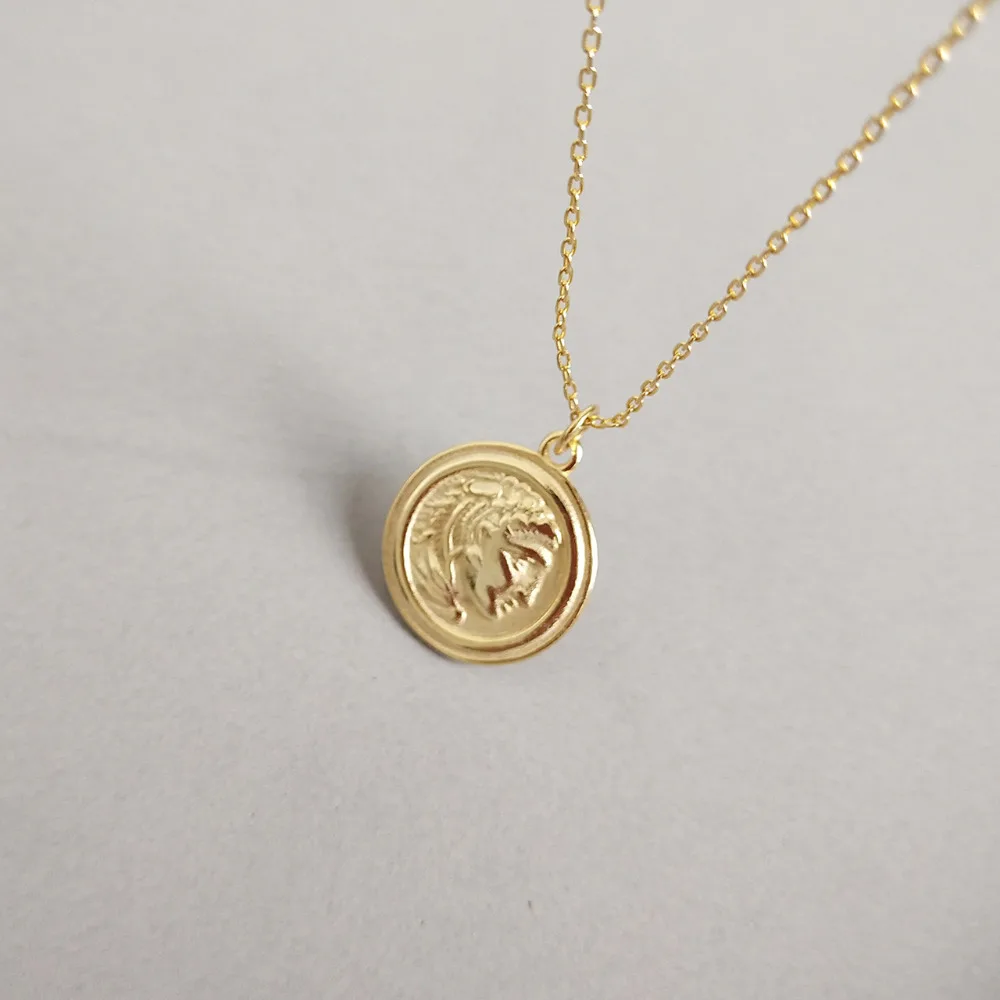 925 Sterling Silver Avatar Human Face Necklace Gold Round Portrait Pendant Necklace Clavicular Chain For Women Coin Jewelry 2019 (5)
