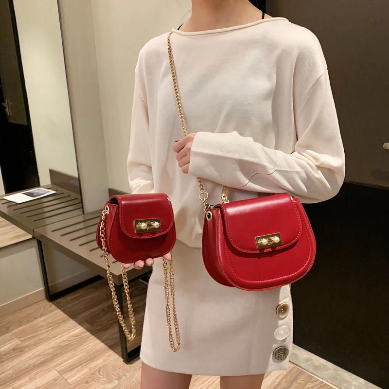 

2019 Women Chain Bag Luxury Brand Designer Ladies Leather Handbags Fashion Pearl Lock Shoulder Bags Small Clutch Crossbody Bags