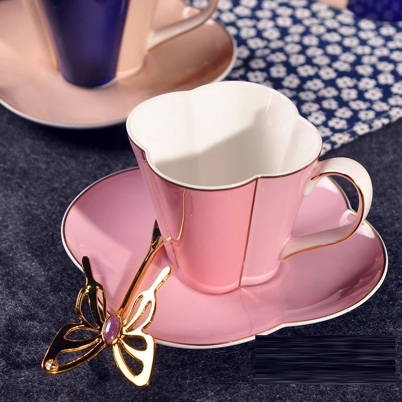 

Simple Creative Bone China Ceramic Coffee Cup European-style Household Coffee Cup Couple With Lid Spoon Small Capacity