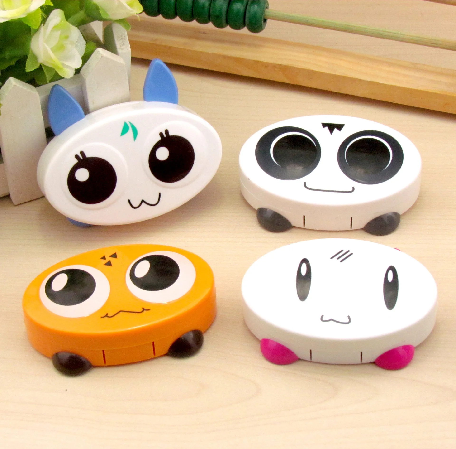 10pcs Fashion and easy to carry Contact lens case cute Cartoon beauty