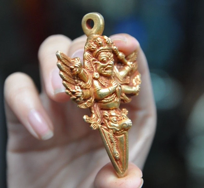 Старая тибетская бронза 24 к Золотая позолота буддизм голова черепа Mahakala Phurpa Vajra