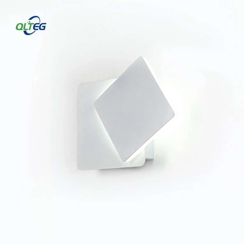 QLTEG 5 Вт светодиодный настенный светильник с поворотом на 360 градусов Регулируемый прикроватный Светильник 3000 К Белый настенный светильник черный современный проходной квадратный светильник