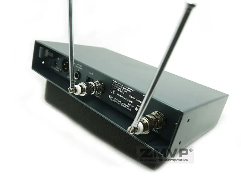 Профессиональная беспроводная система UHF EW122G2 с передатчиком EW100G3 Bodypack гарнитура