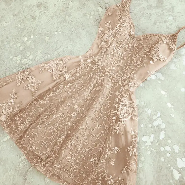 

Champagne 2019 Homecoming Dresses A-line Spaghetti Straps Lace Beaded Short Mini Elegant Cocktail Dresses