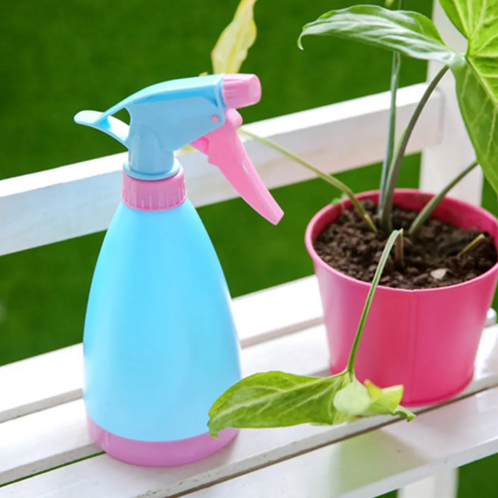 1PC 21cm by 8cm Plant Flower Watering Pot Spray Bottle Garden Mister Sprayer Hairdressing Watering Pot Practical Garden Tool