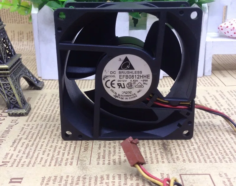 

Delta EFB0812HHE DC 12V 0.62A 3-wire 80x80x38mm Server Square Fan