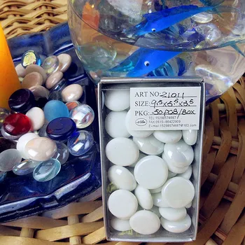 

50 PCS wholesale classical white round flat glass beads mini fairy garden vase bottom decoration convex circular glass