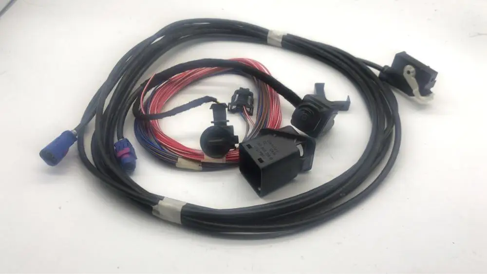 CHESHUNZAI RGB заднего вида камера RVC жгут для VW Scirocco Beetle RCD510 RNS510 RVC 18D/56D 980 551 - Цвет: harness and camera