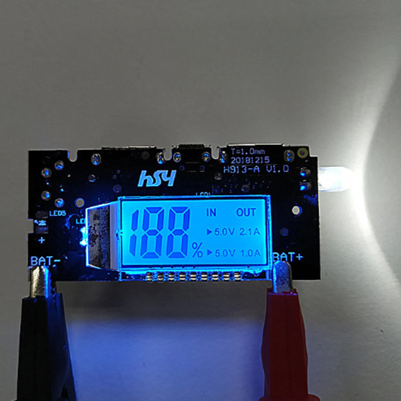 LCD Dual USB 5V 1A 2.1A Mobile Power Bank Module 3 LCD Dual USB 5V 1A 2.1A Mobile Power Bank Module