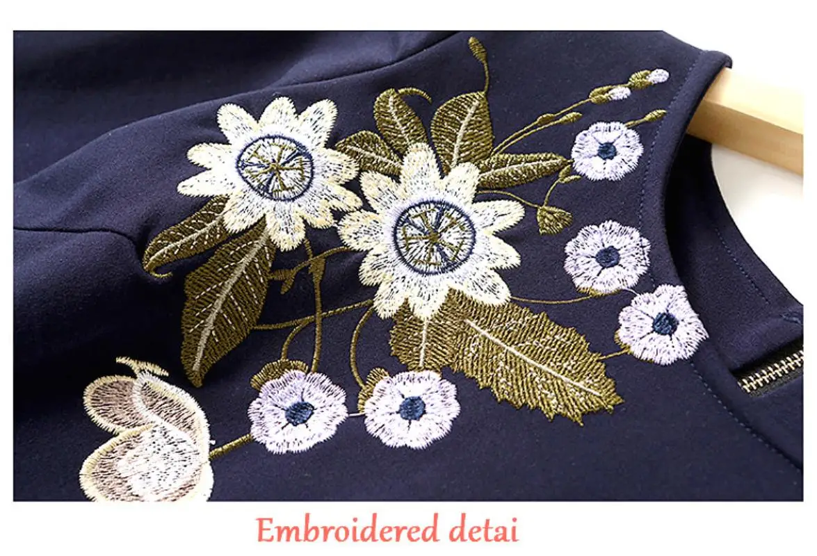 Women Flowers Embroidered Hem Dress Round Neck 3/4 Sleeve A-line Skirt 2018 Spring Summer Fashion Knee Length Dress
