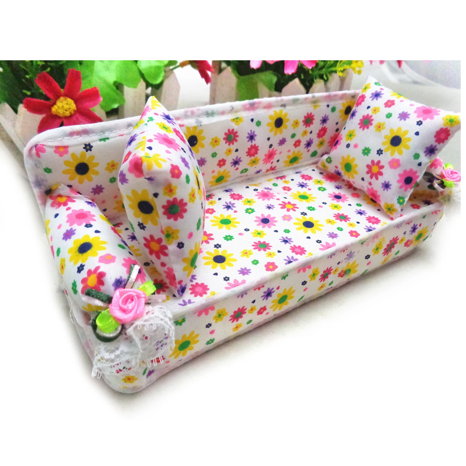 Kids Mini Doll Flower Print Sofa Miniature Dollhouse Couch Furniture with 2 Cushions Pillows Accessories for Barbie Doll Toy