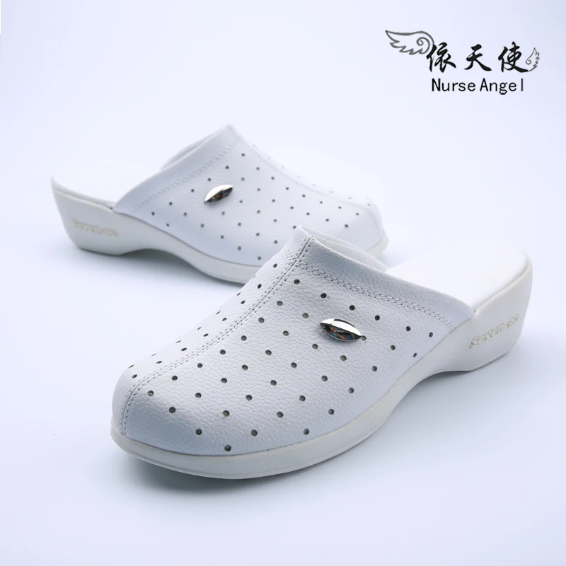 

White Leather Nurse Shoes Surgical Clog Hospital Medical Slipper Non-slip Flat Bottom Safety Beauty Salon Work Woman Shoes