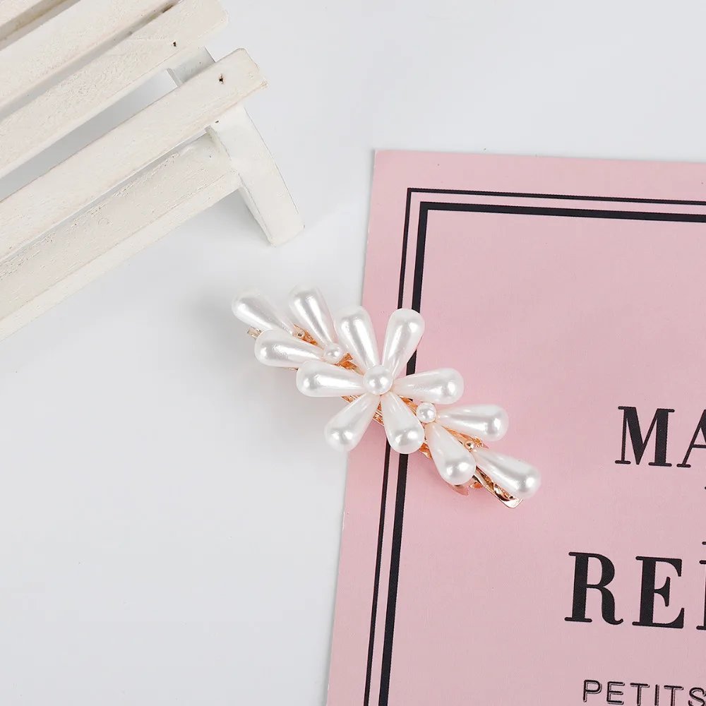 

Fashion Pearl Hair Clip for Women Elegant Korean Design Flower Barrette Stick Hairpin Hair Styling Accessories
