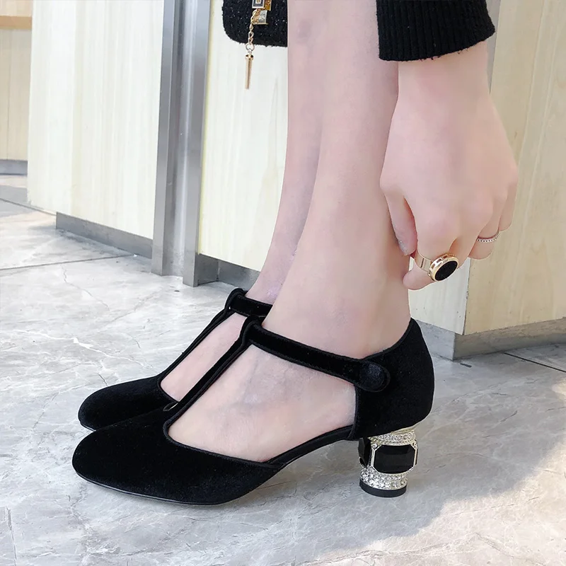 Черный Stylesowner/Новое поступление года; весенние туфли-лодочки на высоком каблуке; свадебные туфли с Т-образным ремешком и драгоценными камнями; красивые модельные туфли - Цвет: Черный