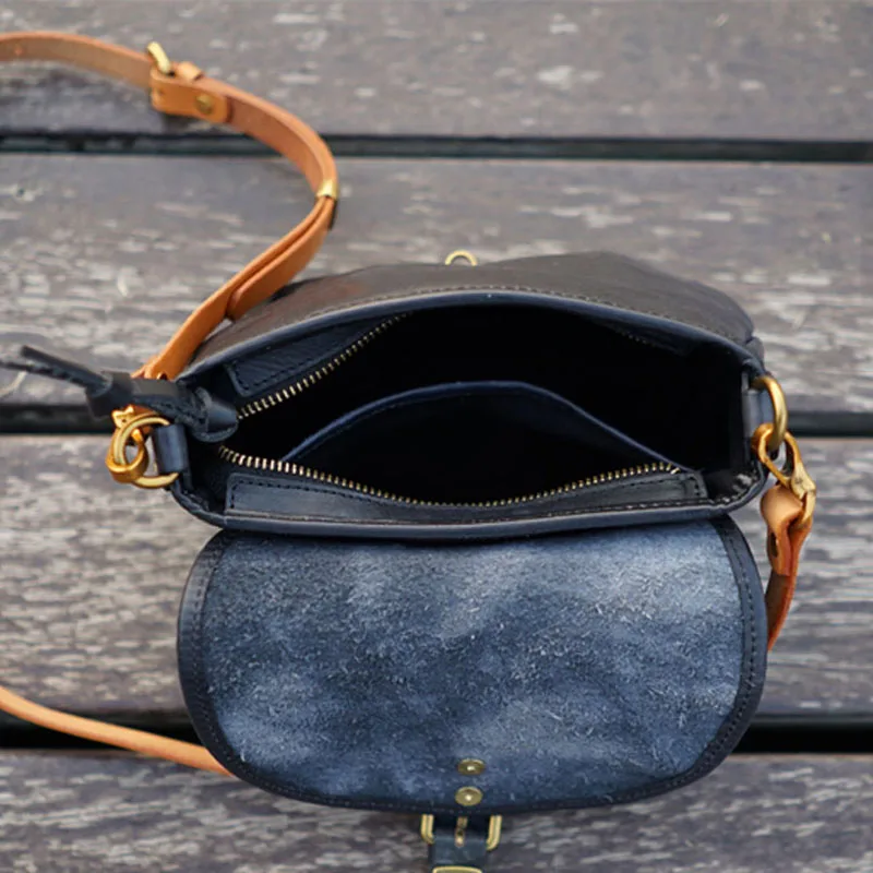 AETOO Handmade retro old handmade leather leather shoulder oblique diagonal bag casual small Sen Ms. female models