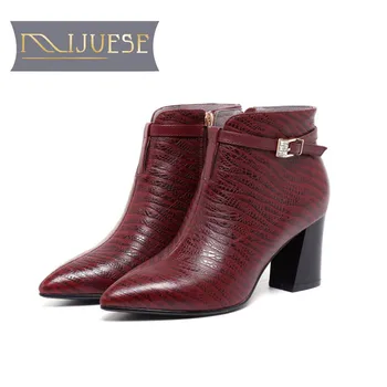 

MLJUESE 2019 women ankle boots cow leather Rome style crystal winter short plush pointed toe high heels women boots size 34-40