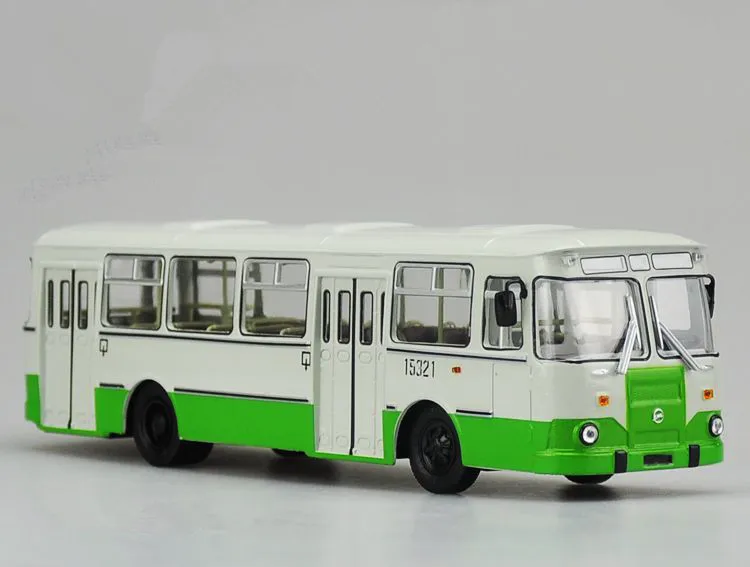 677 м модель автобуса, 1:43 сплав 677 м автобус, высокая Игрушечная машина, высококачественная коллекционная модель - Цвет: Зеленый