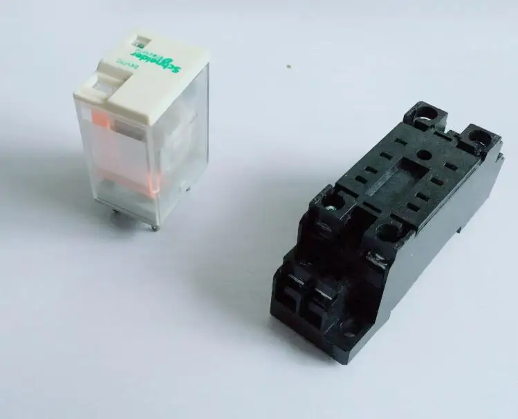 RXM2LB2P7 2