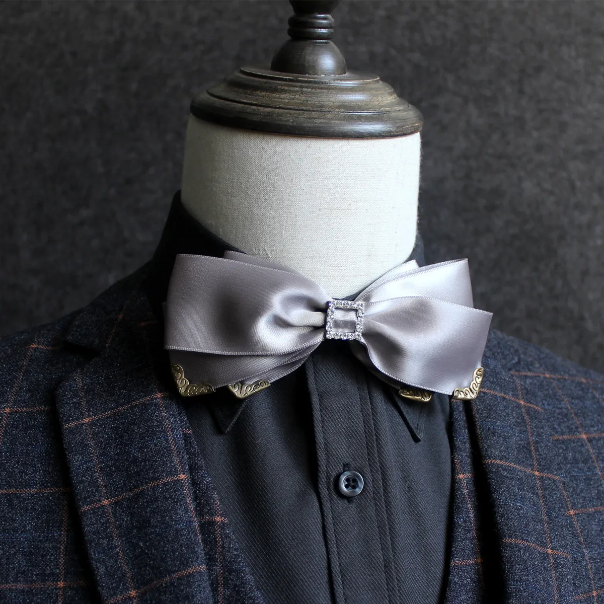 

Men's British polyester bow tie Tide diamond men and women accessories bow tie