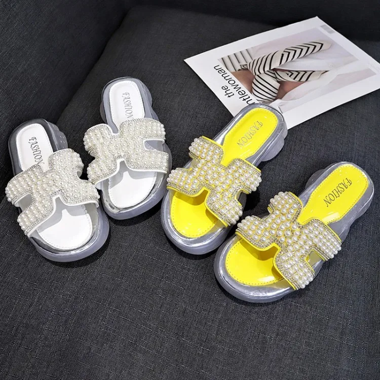 

2019 Summer New Slides Slippers Women Shoes Flat Comfortable Transparent Sole Pearl Slippers Jelly Shoes Casual Beach Slippers