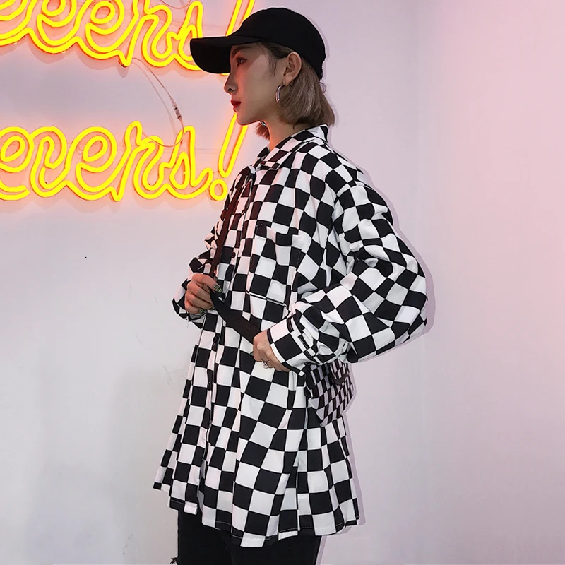Женская клетчатая рубашка Harajuku черно белая свободная длинная в стиле ретро с