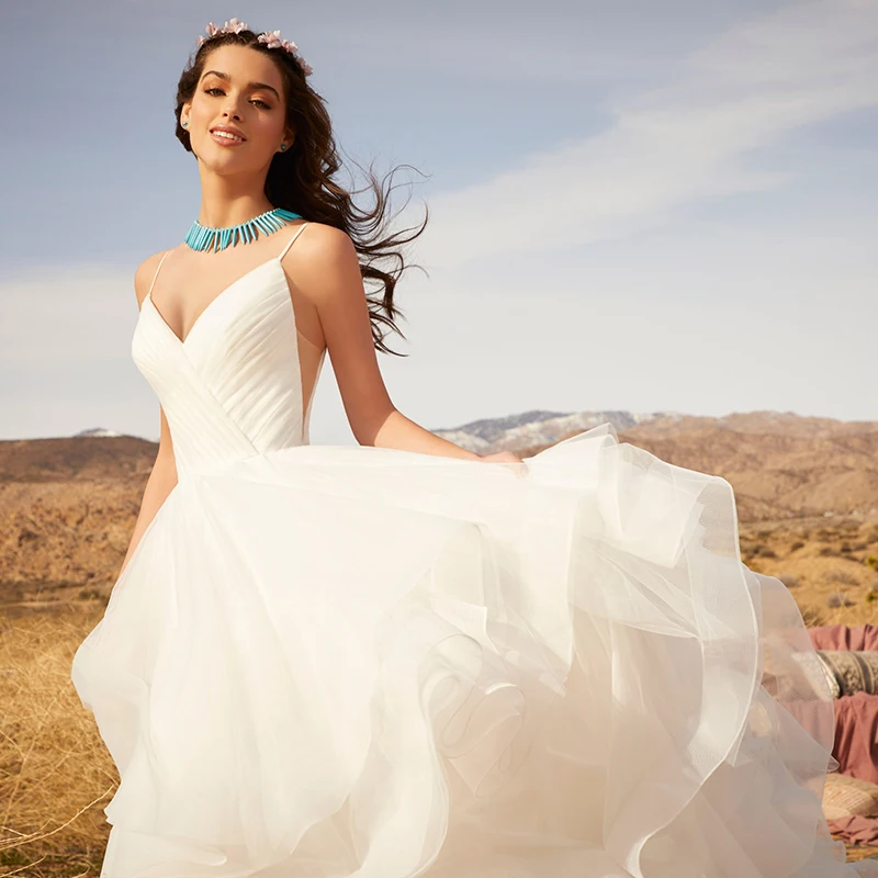 

V-Neck Backless Ball Gown Wedding Dresses 2019 Open Back Elegant Ruched Layers Tulle Ruffles Romantic Bridal Gowns AX164