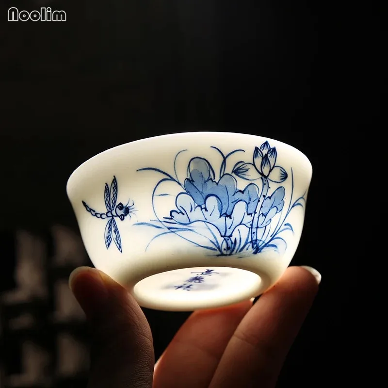 

NOOLIM 80ml Jingdezhen Ceramic Kung Fu Tea Cup Hand Painted Lotus Tea Set Tea Bowl Blue and White Porcelain Teaware Drinkware